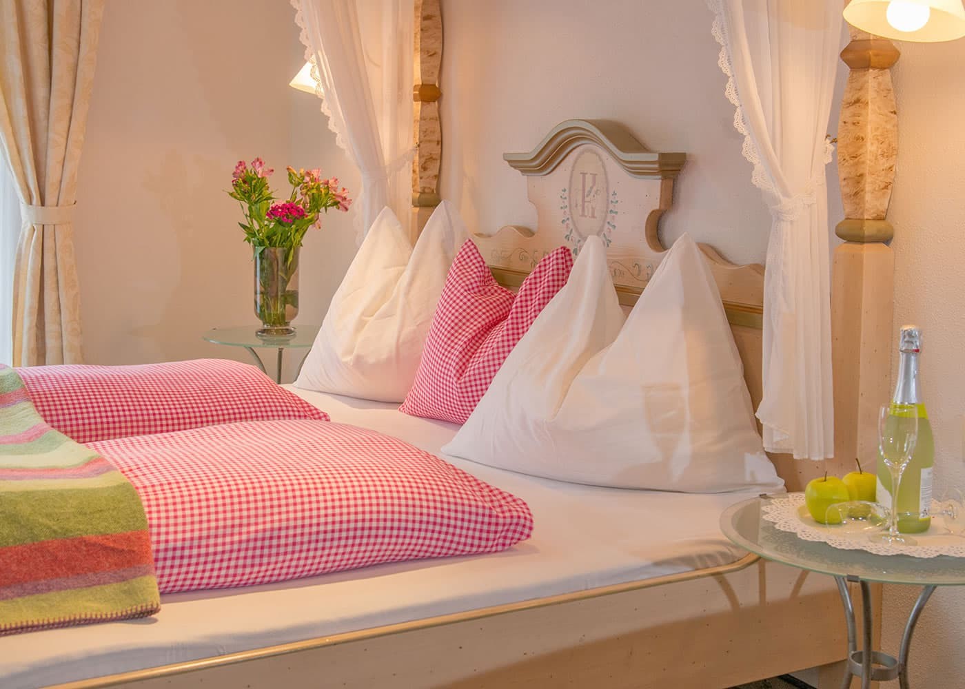 Himmelbett im Wohnstudio Romantik