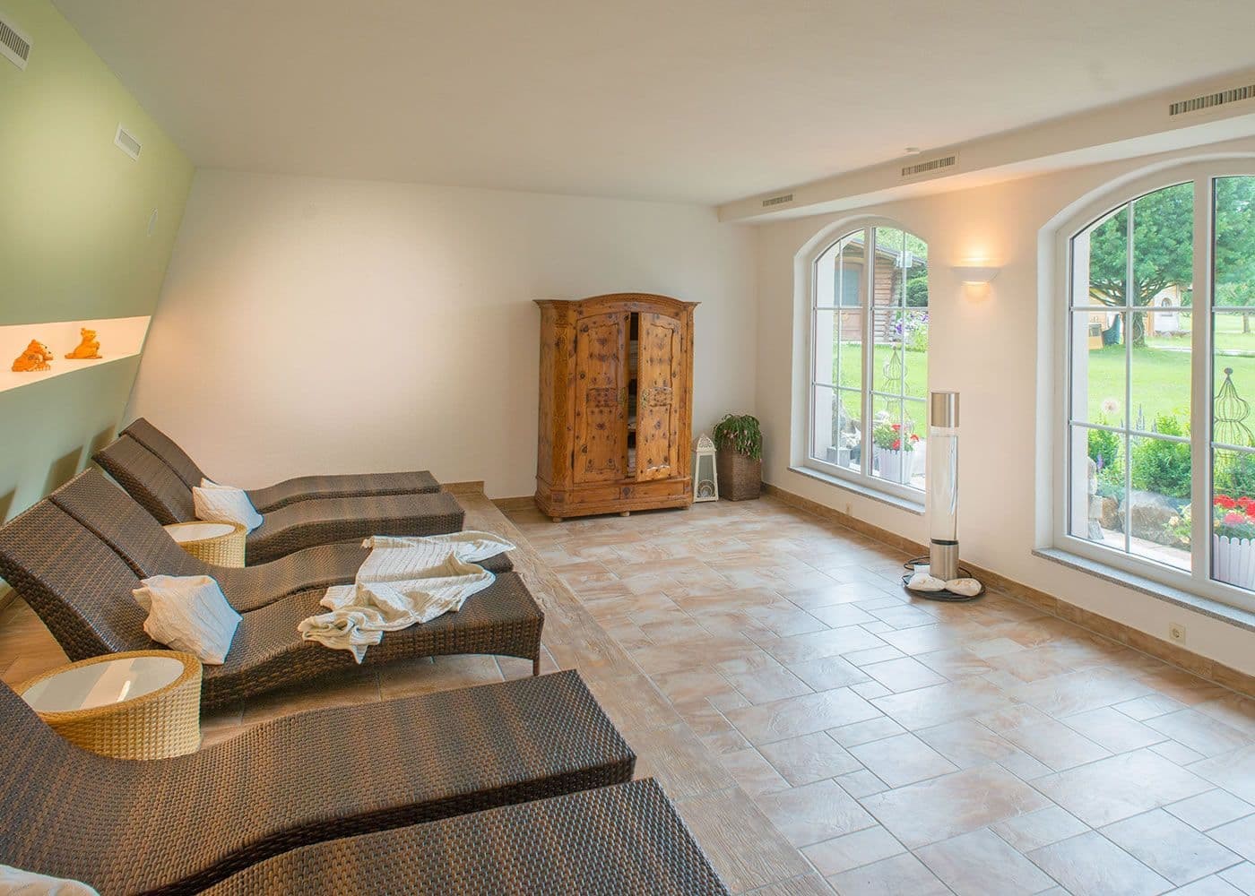 Relax area with doorway into the garden