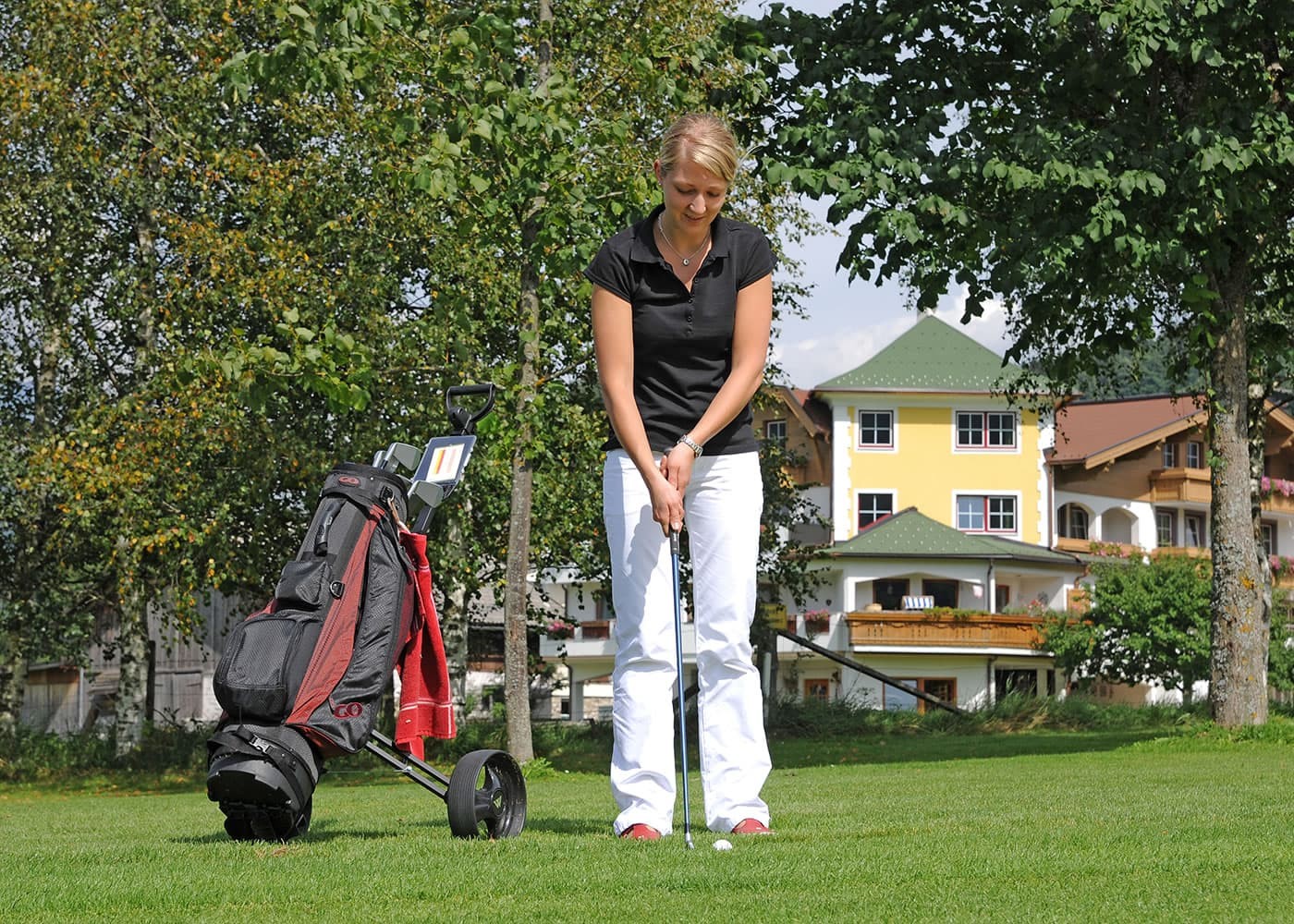Golfspielen am Golfplatz Radstadt neben dem Bed & Breakfast Hubengut